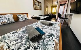 The Nice - 3 Rooms, 3Air Cond, 3Tv, 3Fans, 2 Wc, Wifi Everywhere 5Min Aeroport, Train, Beach, 1Min Tram, 15 Min Centre, Port, Parking Possible