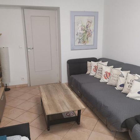 The Nice: Cozy 3-Room Airport Getaway Exterior photo
